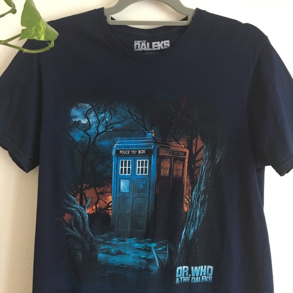Dr. Who & the Daleks graphic print t-shirt Sz M - Picture 2 of 5